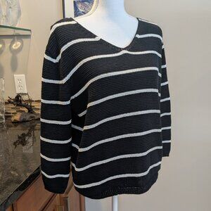 Classic Liz Claiborne Medium B&W Striped Cotton Knit Pullover Sweater V-Neck 3/4